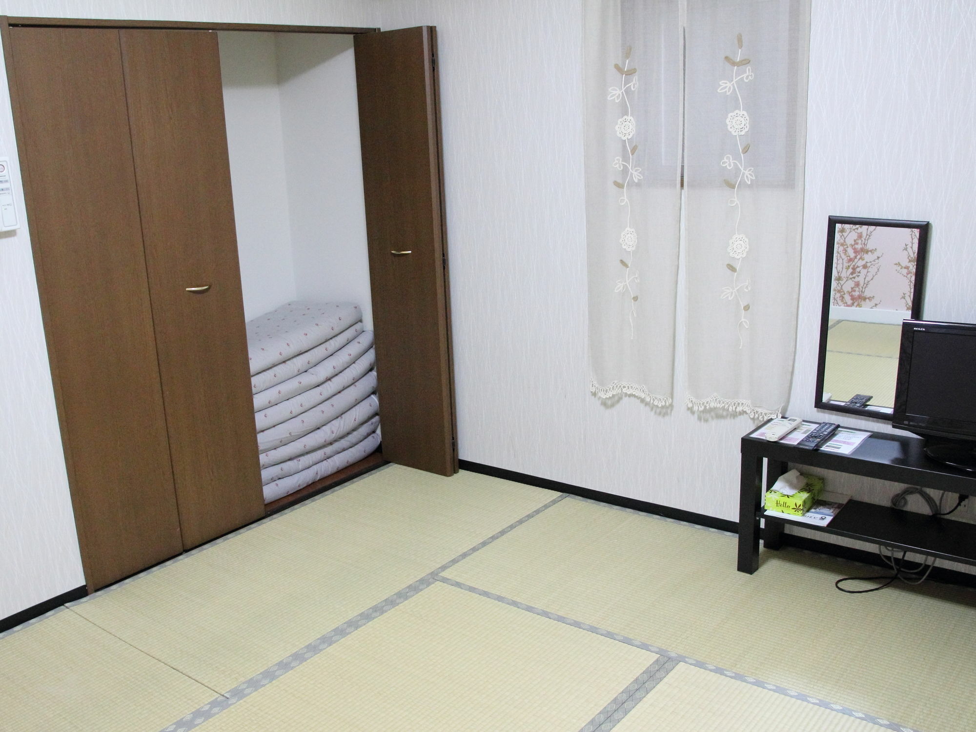 Ryokan Sinsekai - Tourpalace Osaka Eksteriør billede